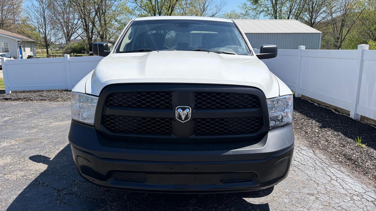 RAM 1500 Classic Tradesman 4x2 Quad Cab 6'4" Box 2021