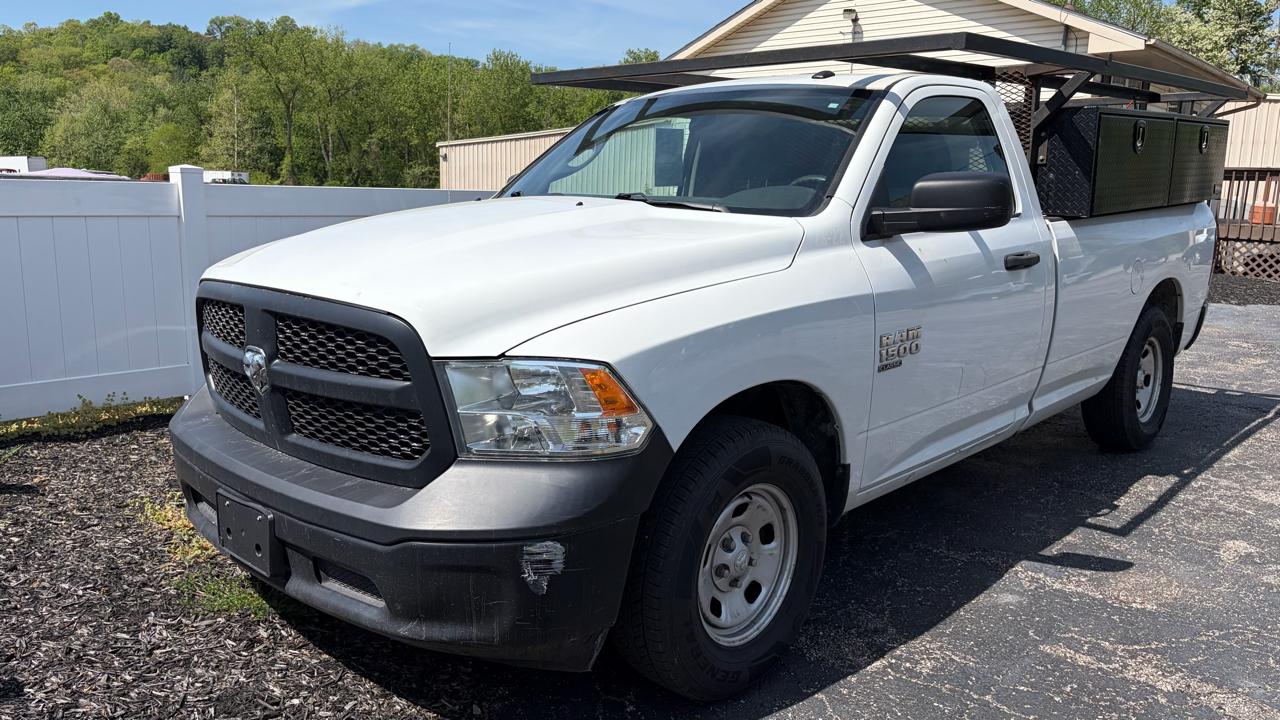 RAM 1500 Classic Tradesman 4x2 Reg Cab 8' Box 2022