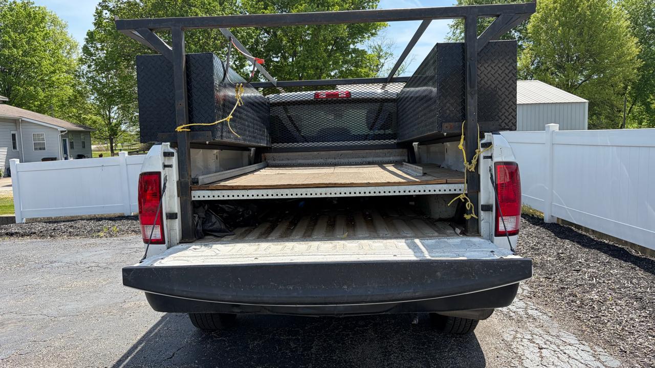 RAM 1500 Classic Tradesman 4x2 Reg Cab 8' Box 2022