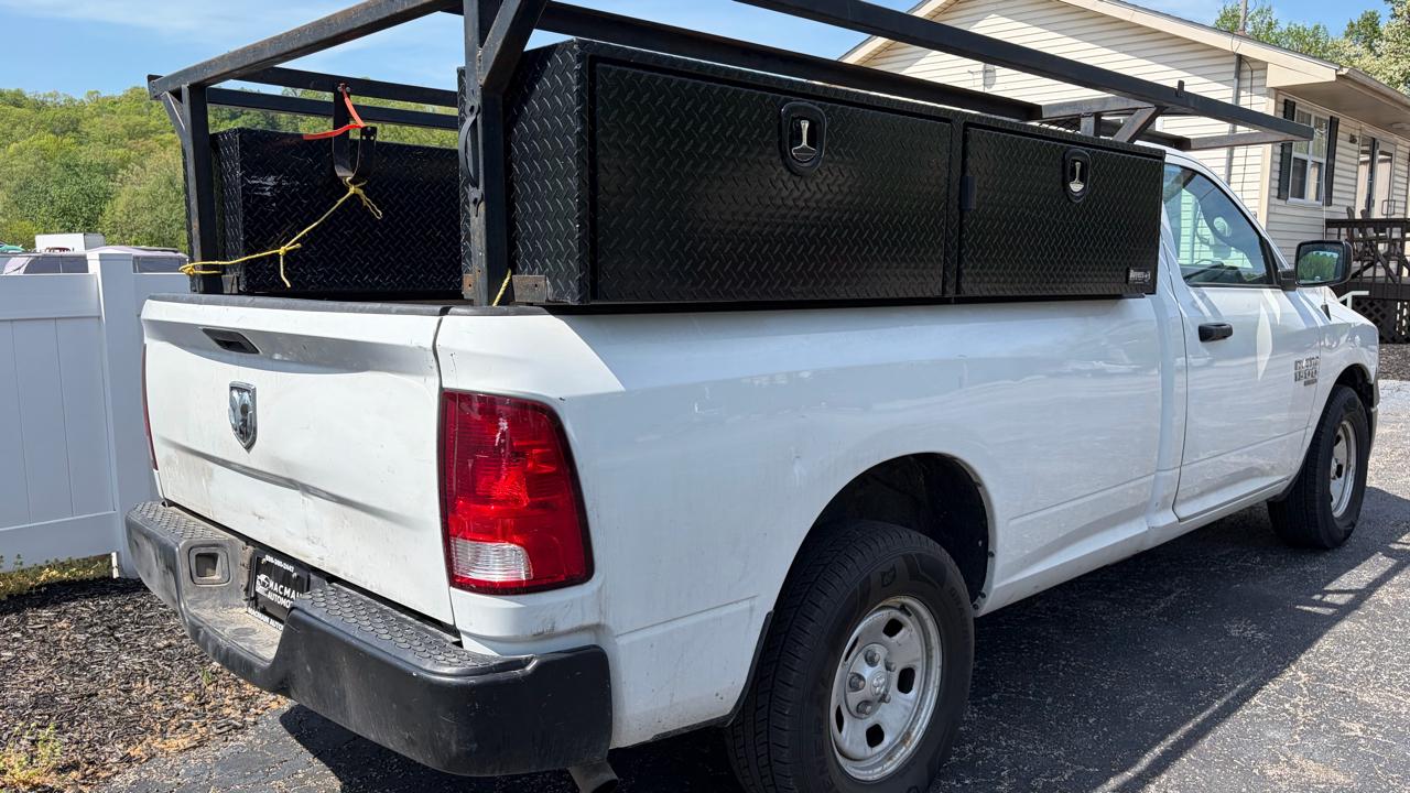 RAM 1500 Classic Tradesman 4x2 Reg Cab 8' Box 2022