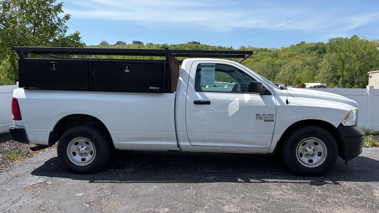 RAM 1500 Classic Tradesman 4x2 Reg Cab 8' Box 2022