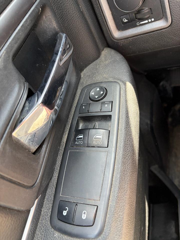 RAM 1500 Classic Tradesman 4x2 Reg Cab 8' Box 2022