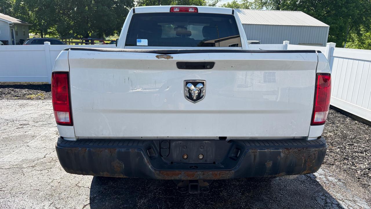 RAM 1500 Tradesman 4x2 Quad Cab 6'4" Box 2018