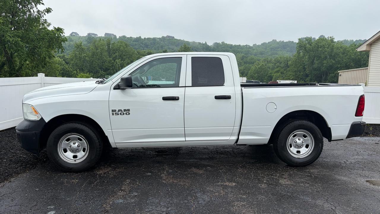 RAM 1500 Tradesman 4x2 Quad Cab 6'4" Box 2018