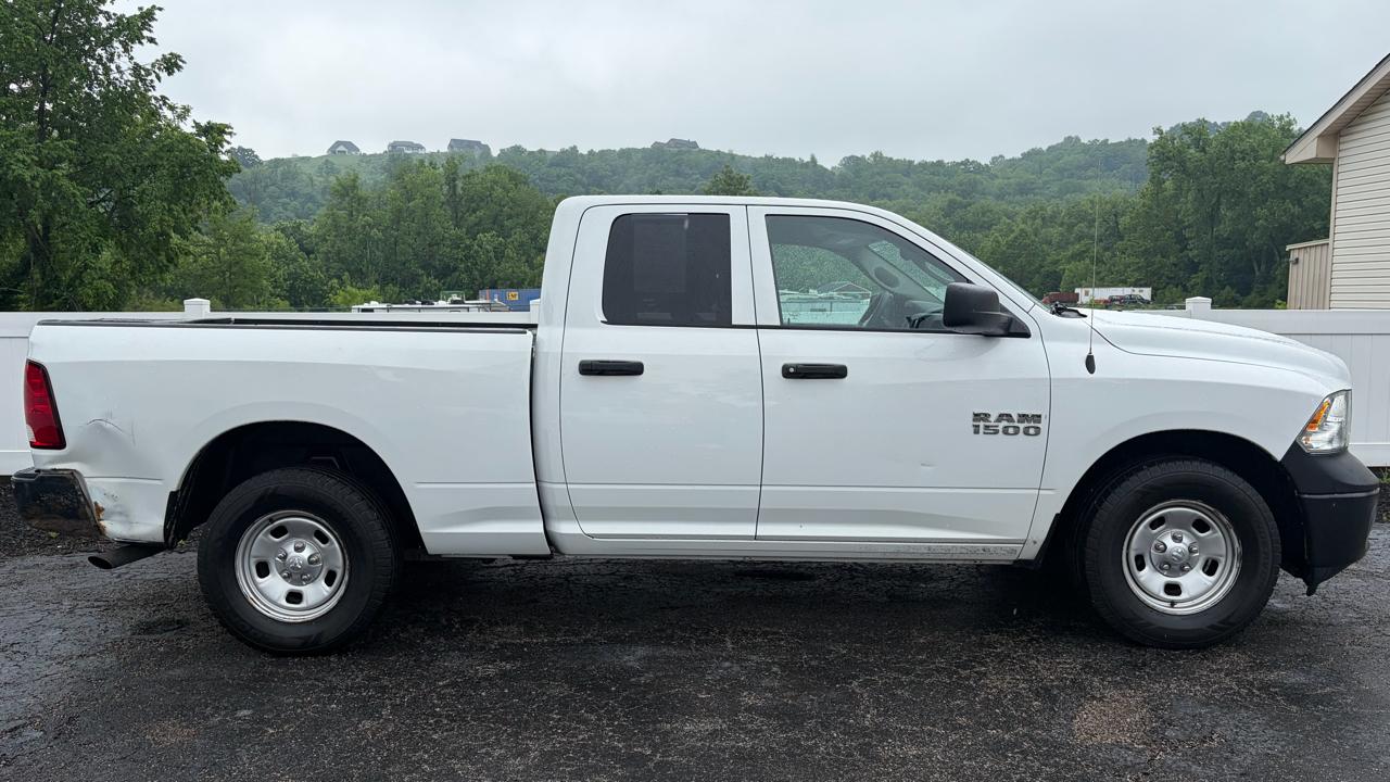 RAM 1500 Tradesman 4x2 Quad Cab 6'4" Box 2018