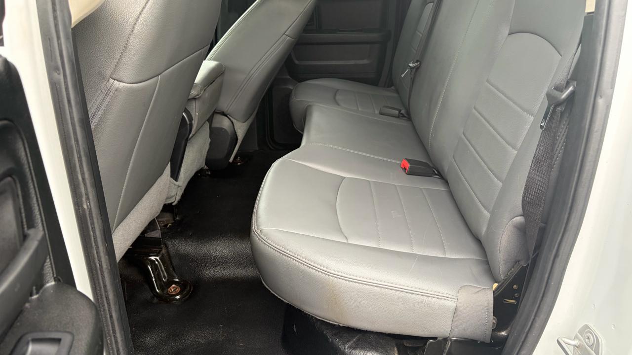 RAM 1500 Tradesman 4x2 Quad Cab 6'4" Box 2018