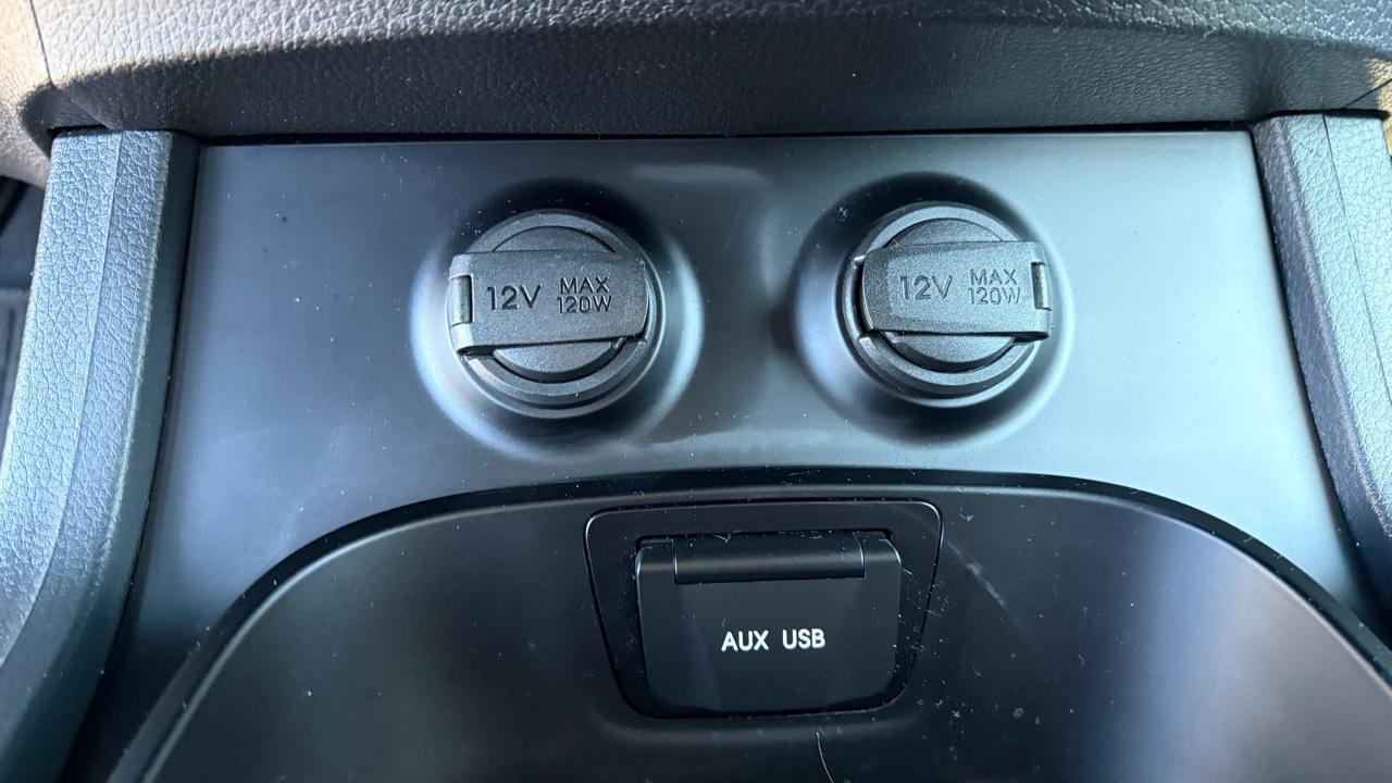 Hyundai Santa Fe FWD 4dr Sport 2013