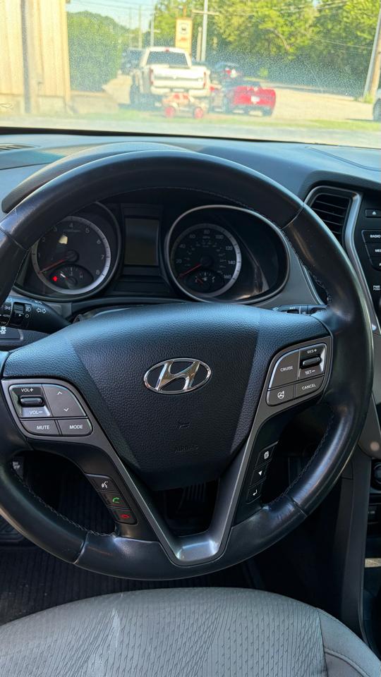 Hyundai Santa Fe FWD 4dr Sport 2013