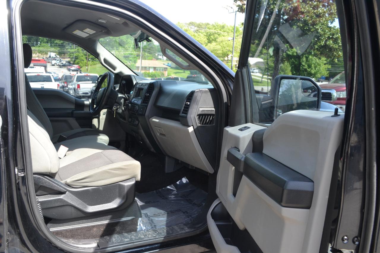 Ford F-150 XL SuperCrew 5.5-ft. Bed 2WD 2016