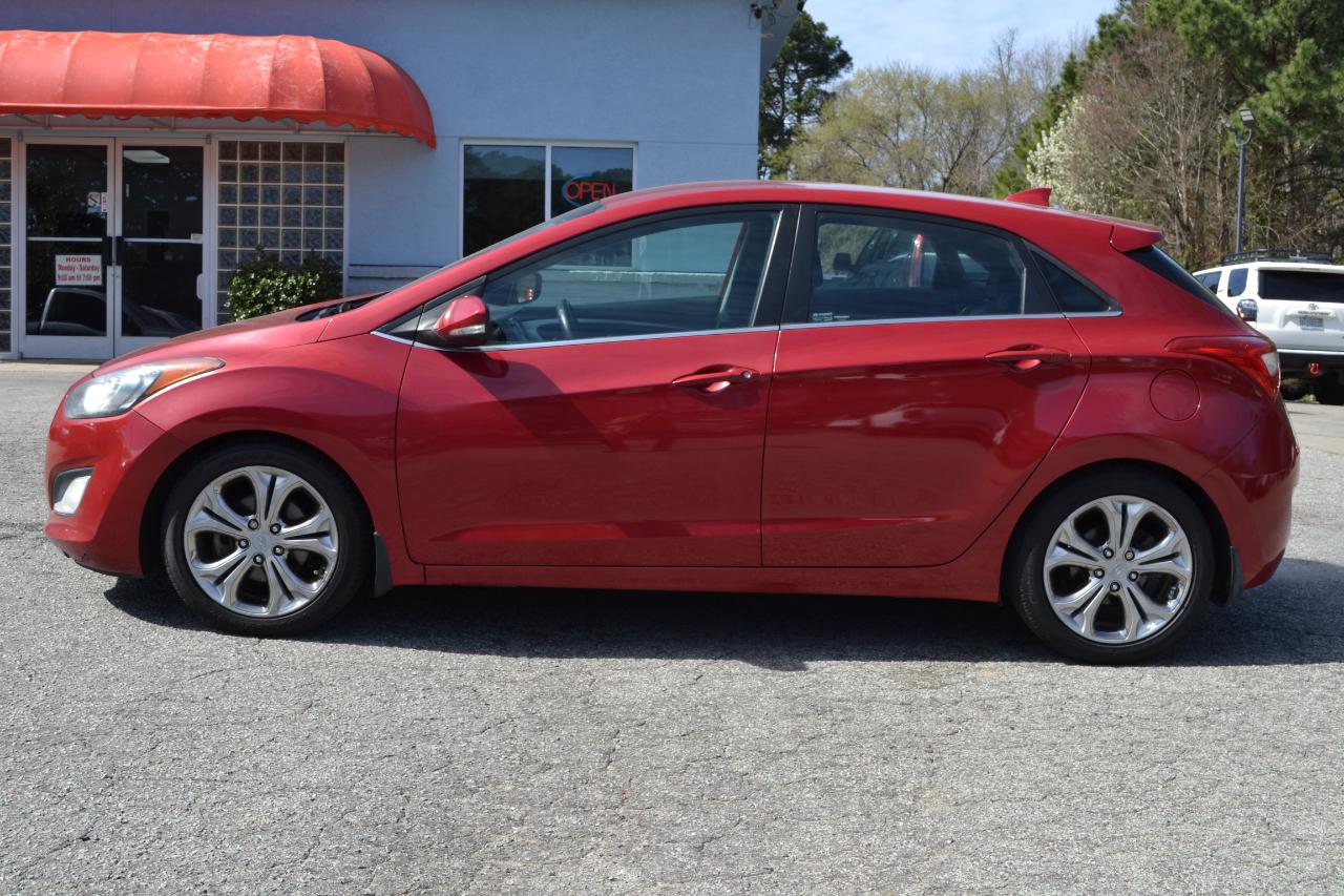 Hyundai Elantra SE 6AT 2016