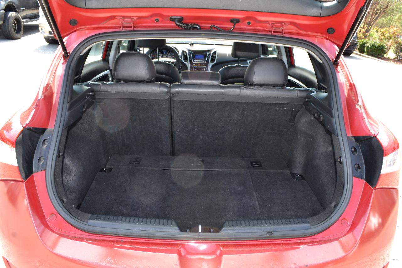 Hyundai Elantra SE 6AT 2016