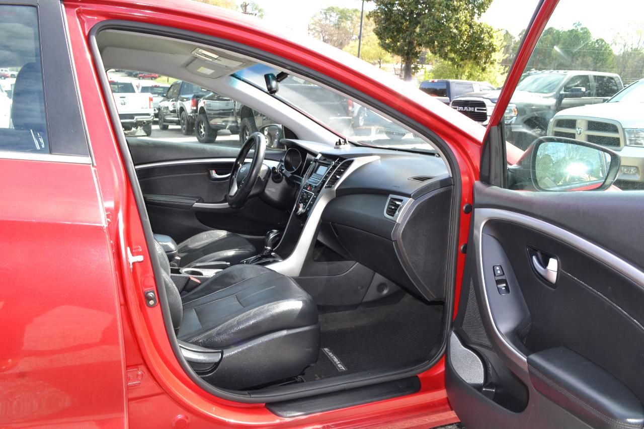 Hyundai Elantra SE 6AT 2016