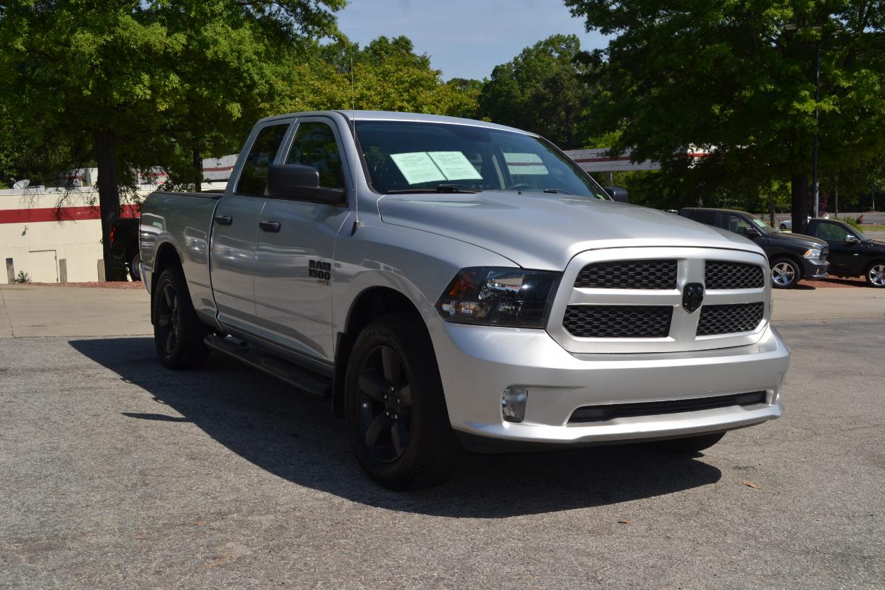 RAM 1500 Classic Tradesman Quad Cab 4WD 2019