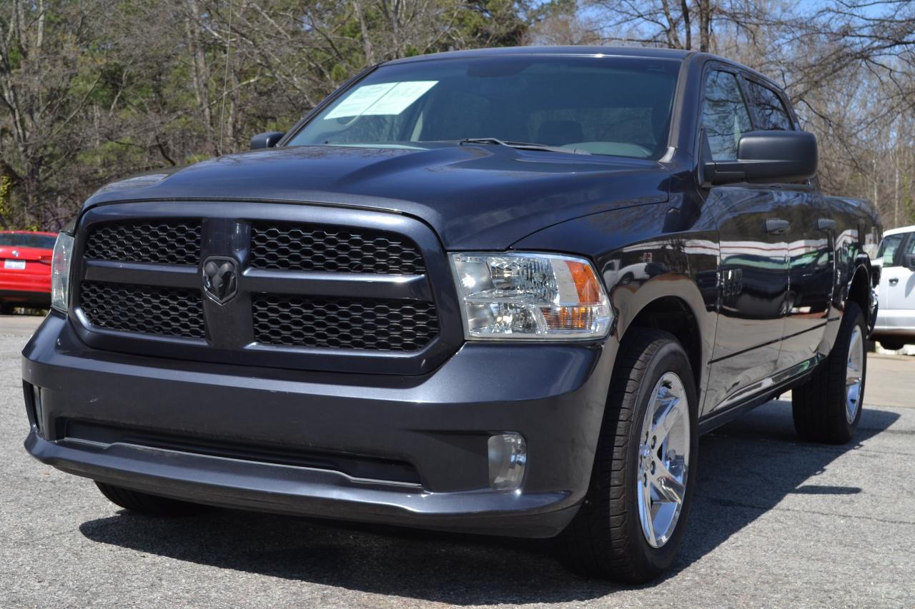 RAM 1500 Tradesman Crew Cab SWB 2WD 2018