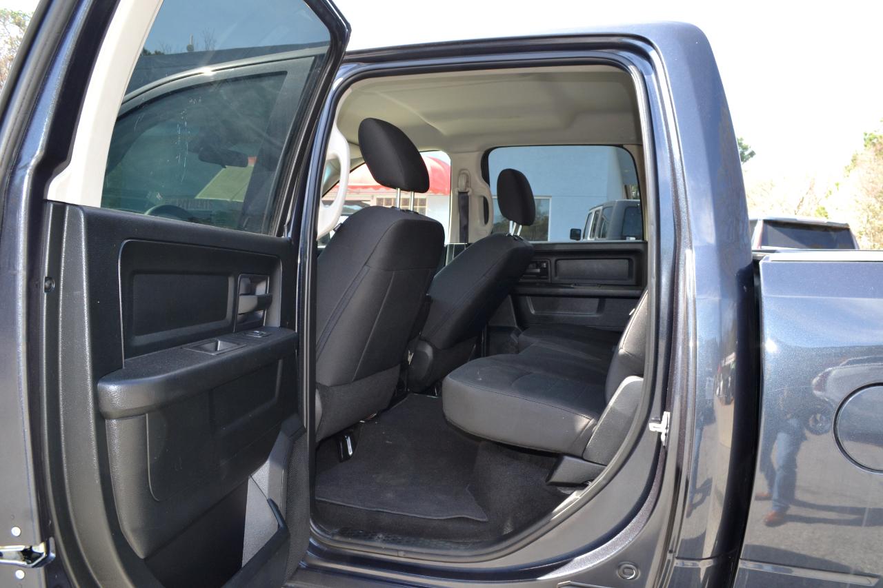 RAM 1500 Tradesman Crew Cab SWB 2WD 2018