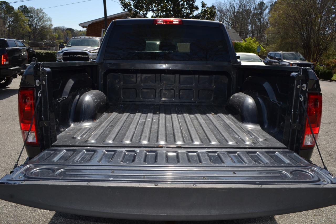 RAM 1500 Tradesman Crew Cab SWB 2WD 2018