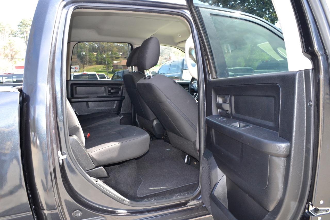 RAM 1500 Tradesman Crew Cab SWB 2WD 2018