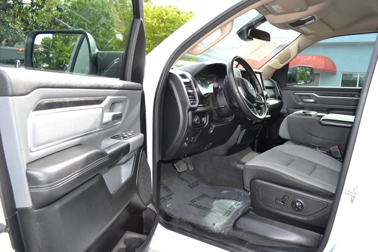 RAM 1500 Big Horn Quad Cab 4WD 2020