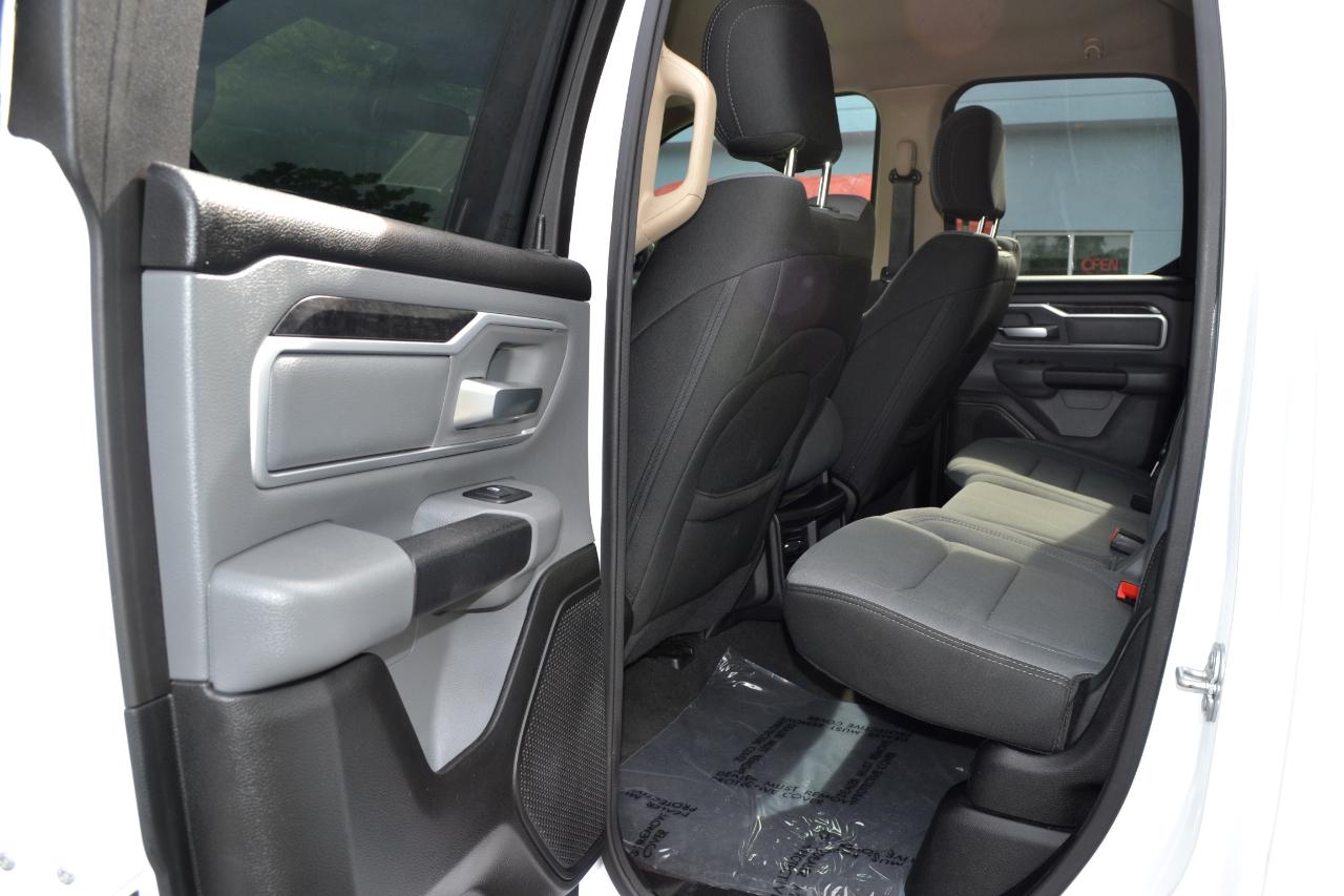 RAM 1500 Big Horn Quad Cab 4WD 2020