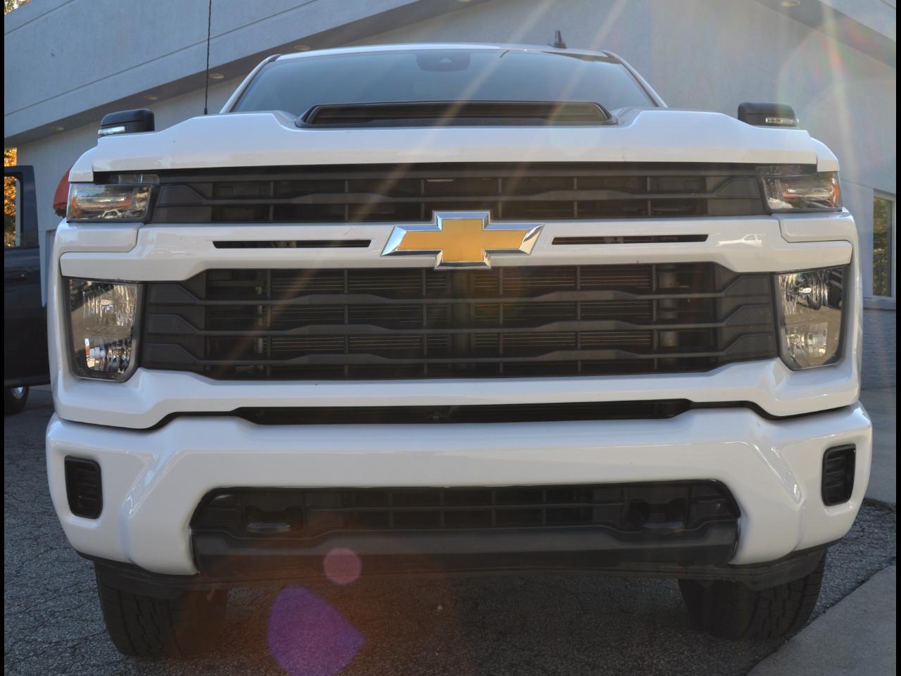 2024 Chevrolet Silverado 2500HD Custom Crew Cab Long Box 4WD