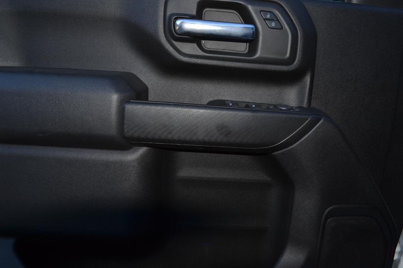 Chevrolet Silverado 2500HD Custom Crew Cab Long Box 4WD 2024