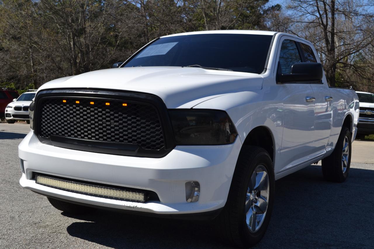 RAM 1500 SLT Quad Cab 4WD 2015