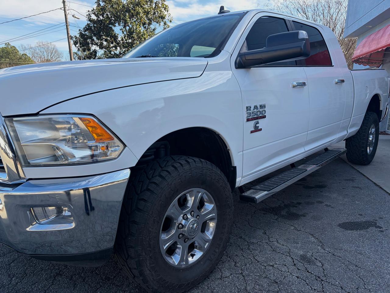 RAM 3500 SLT Mega Cab 4WD 2015