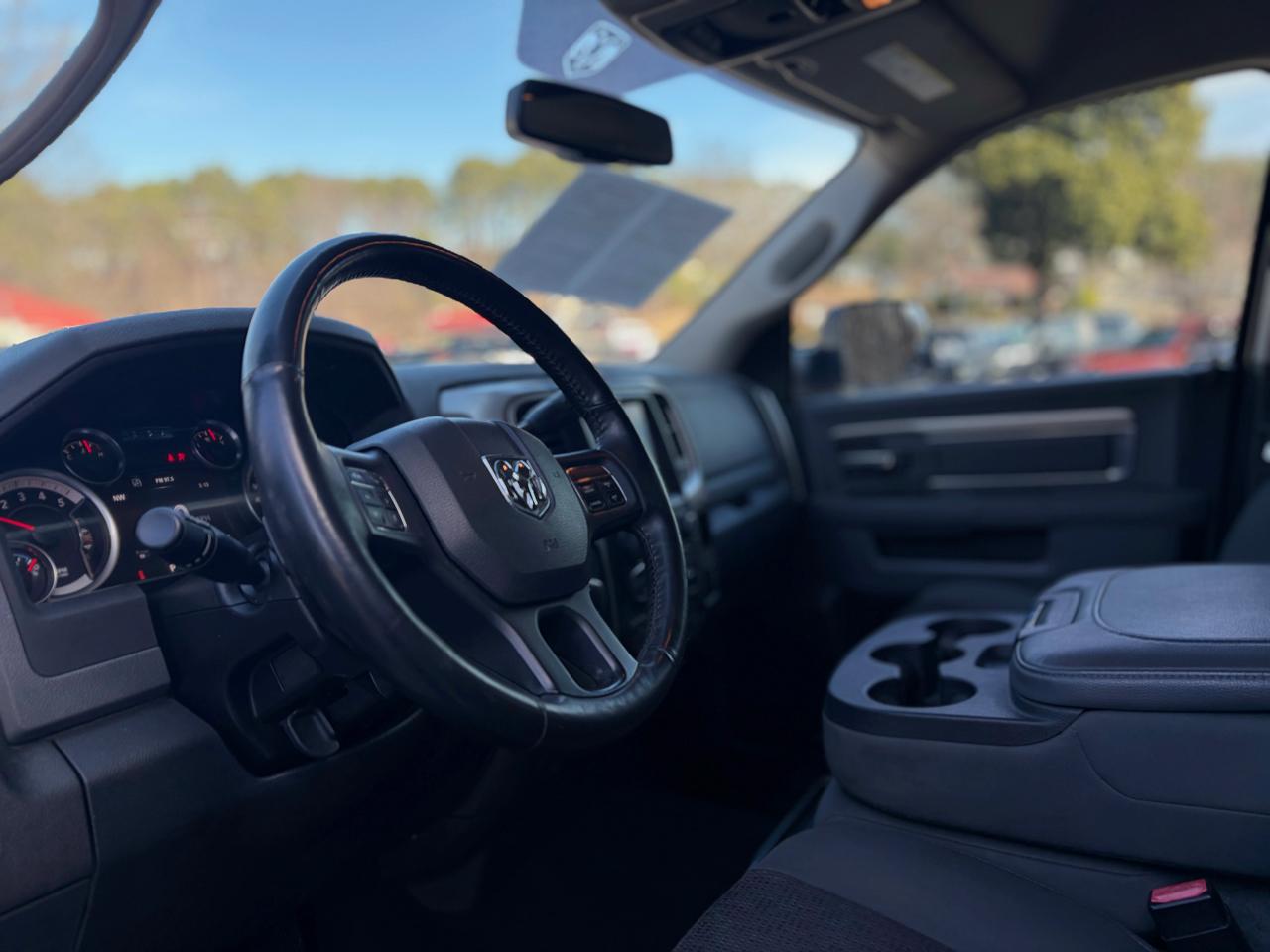 RAM 3500 SLT Mega Cab 4WD 2015