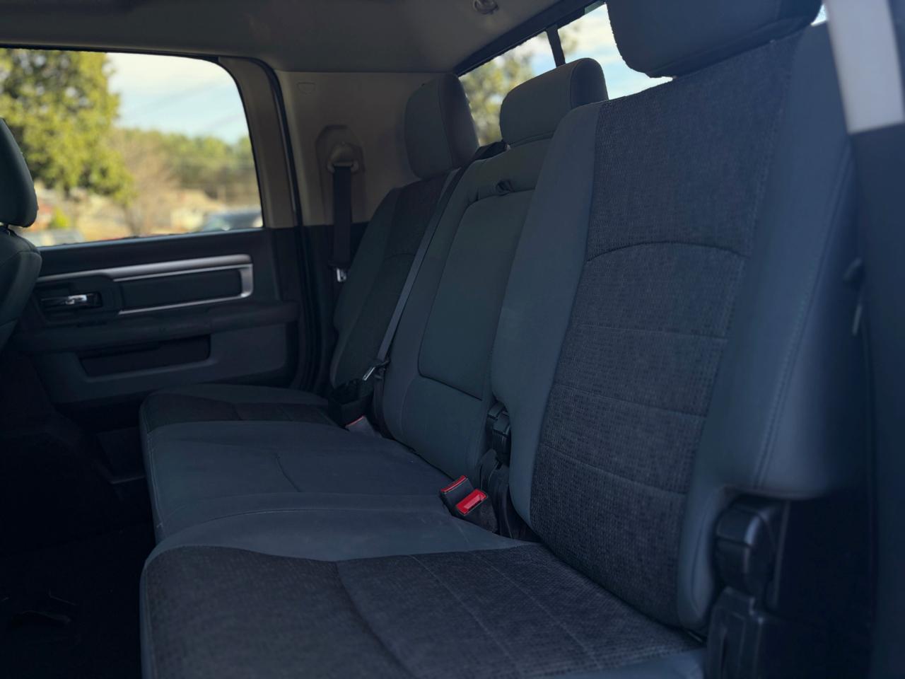 RAM 3500 SLT Mega Cab 4WD 2015