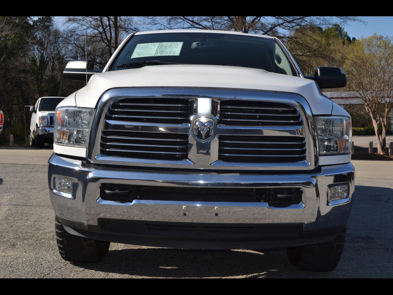 RAM 3500 SLT Mega Cab 4WD 2015