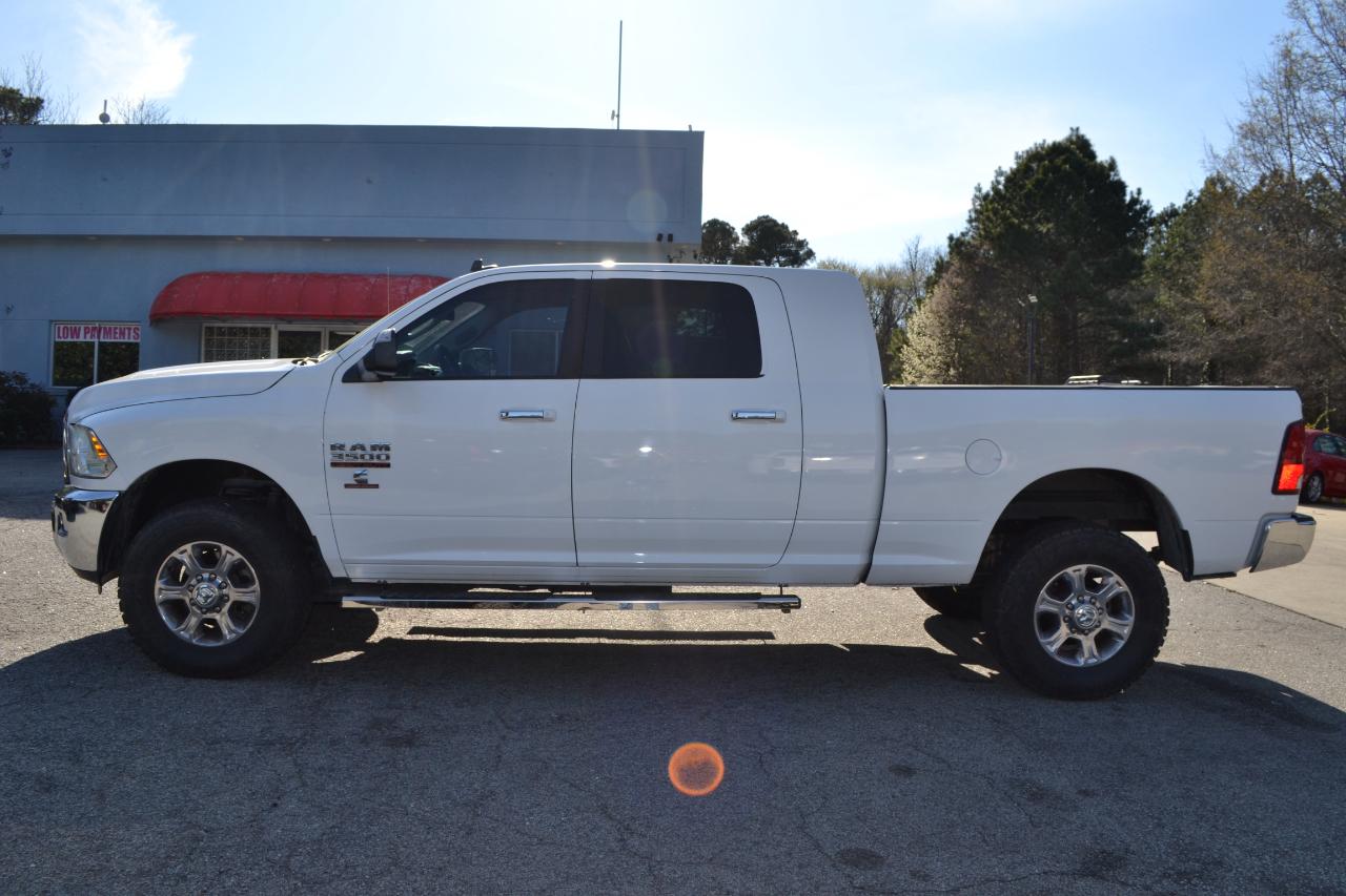 RAM 3500 SLT Mega Cab 4WD 2015