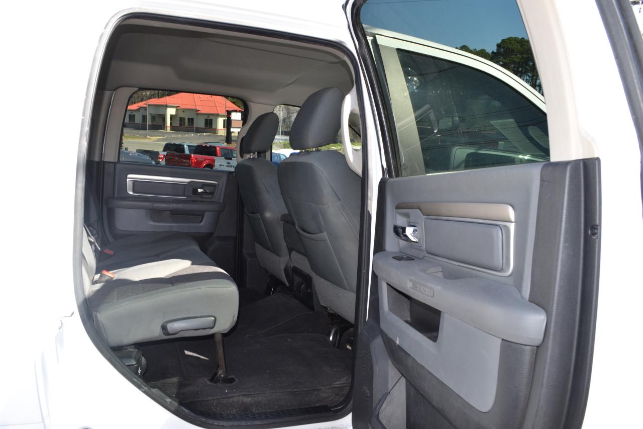 RAM 3500 SLT Mega Cab 4WD 2015