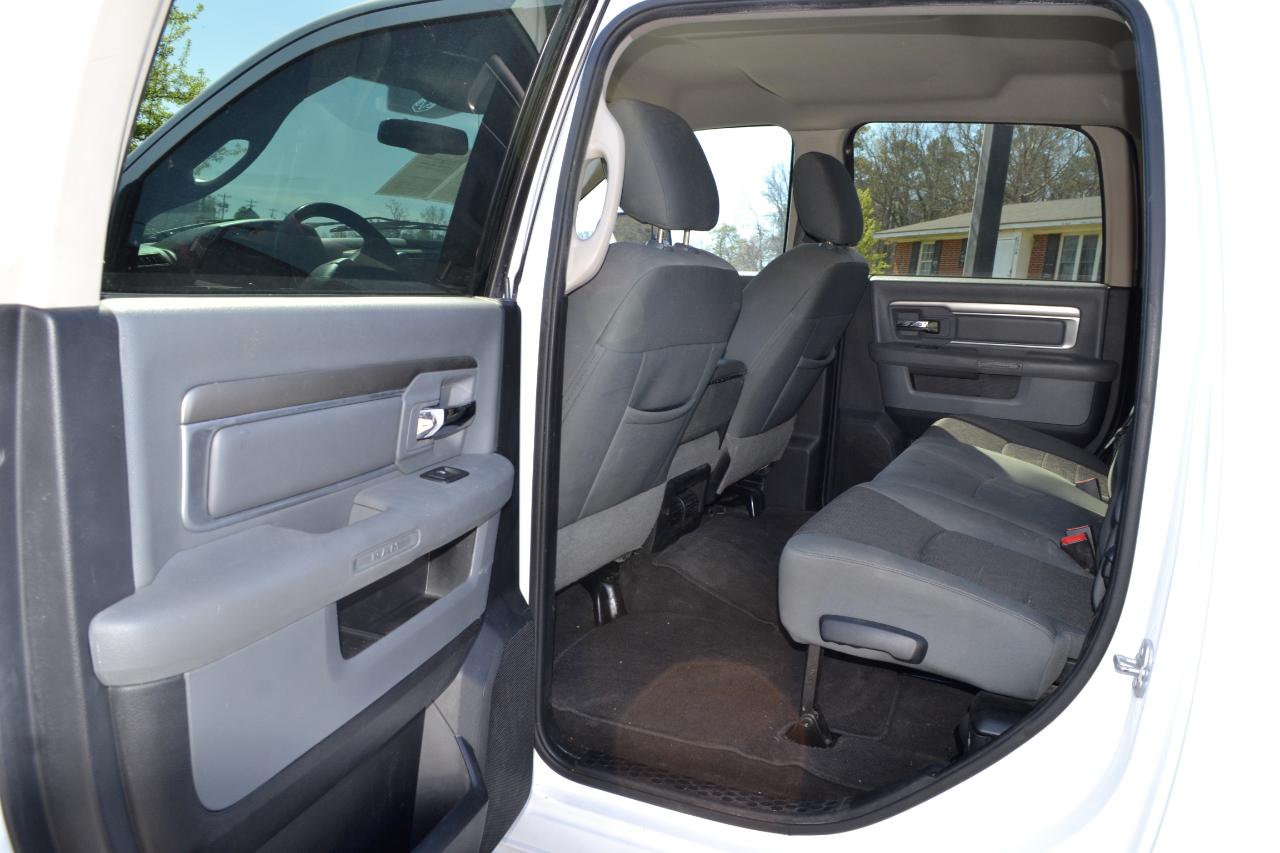 RAM 3500 SLT Mega Cab 4WD 2015