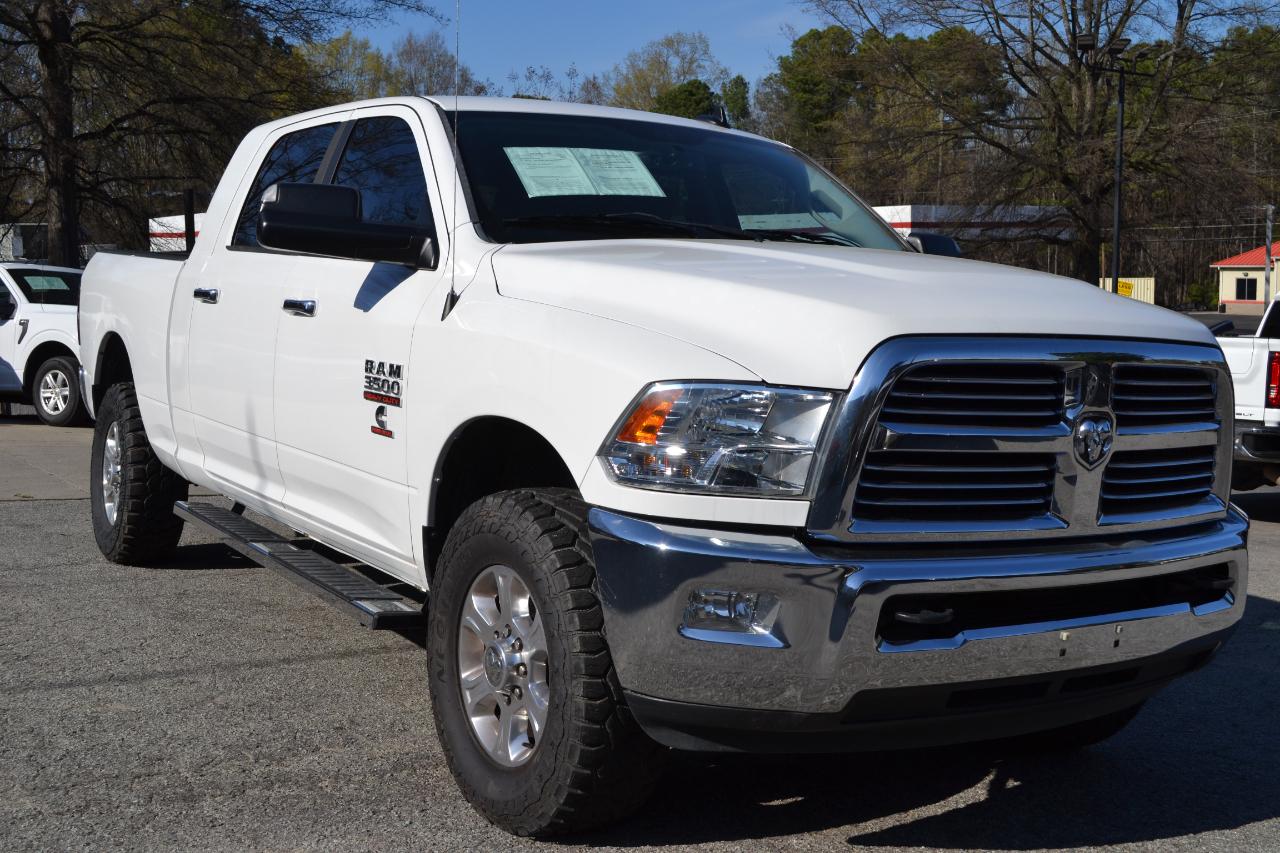 RAM 3500 SLT Mega Cab 4WD 2015