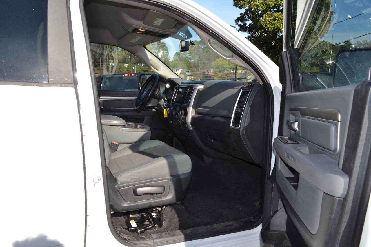 RAM 3500 SLT Mega Cab 4WD 2015