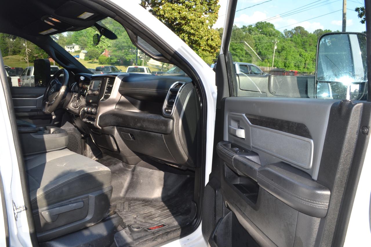 RAM 2500 Tradesman Crew Cab SWB 4WD 2021