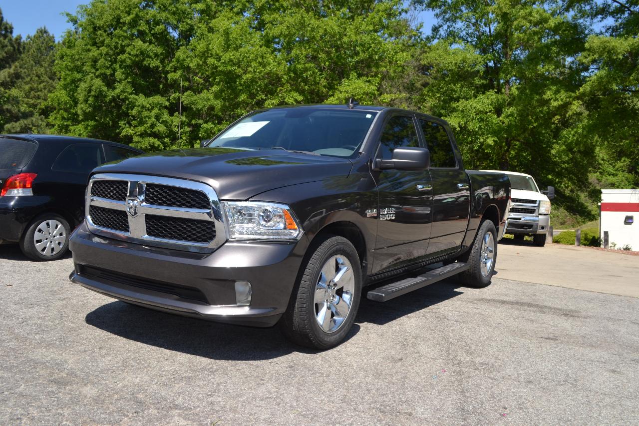 RAM 1500 SLT Crew Cab SWB 2WD 2017