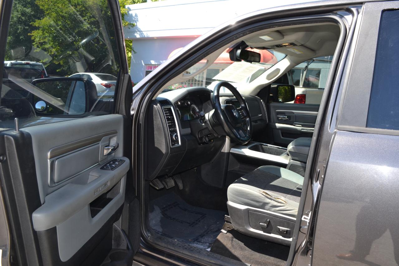 RAM 1500 SLT Crew Cab SWB 2WD 2017