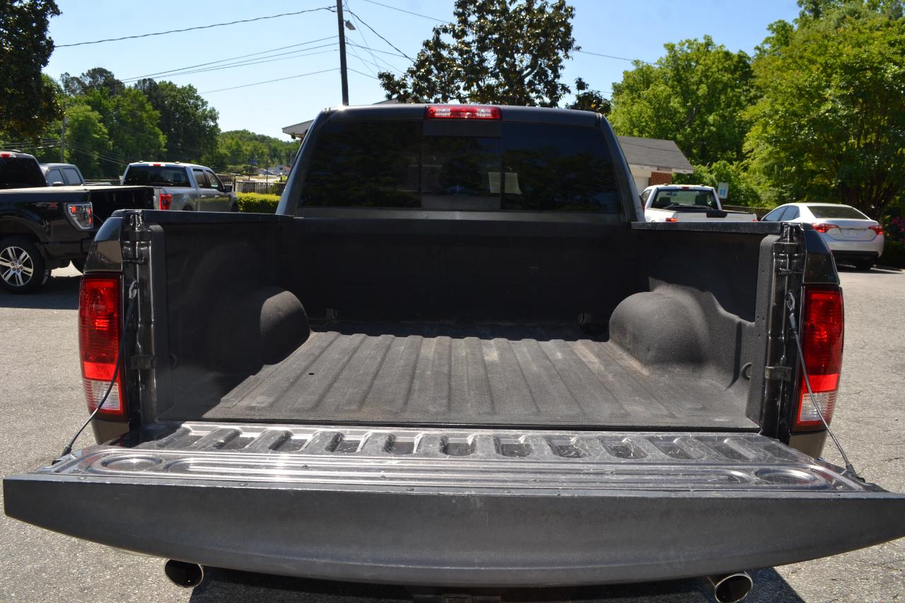 RAM 1500 SLT Crew Cab SWB 2WD 2017