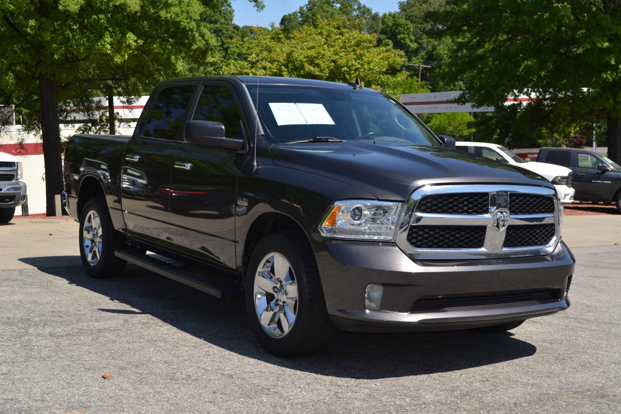 RAM 1500 SLT Crew Cab SWB 2WD 2017