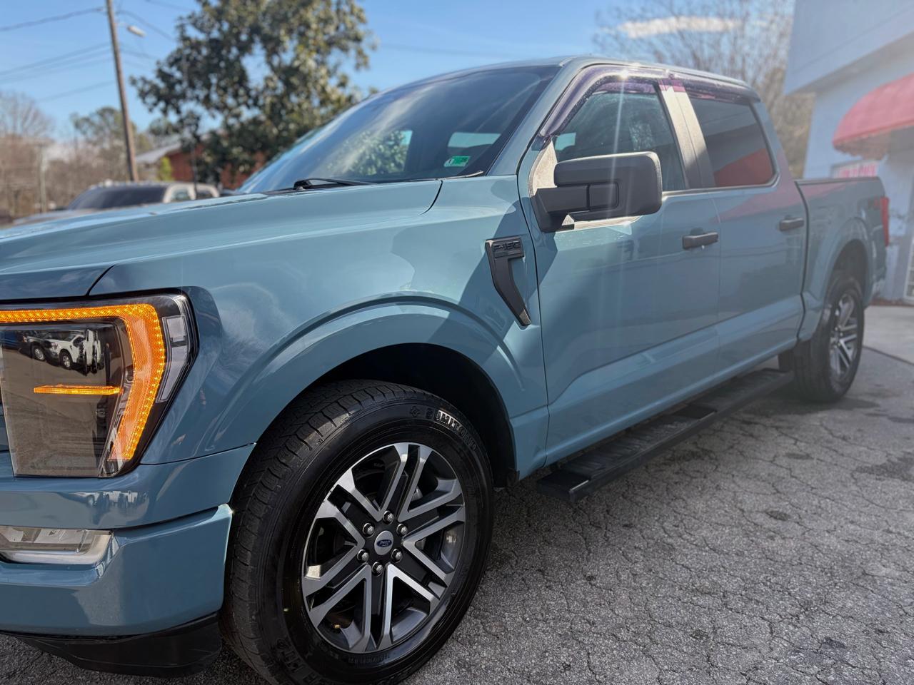 Ford F-150 XL SuperCrew 5.5-ft. Bed 2WD 2023