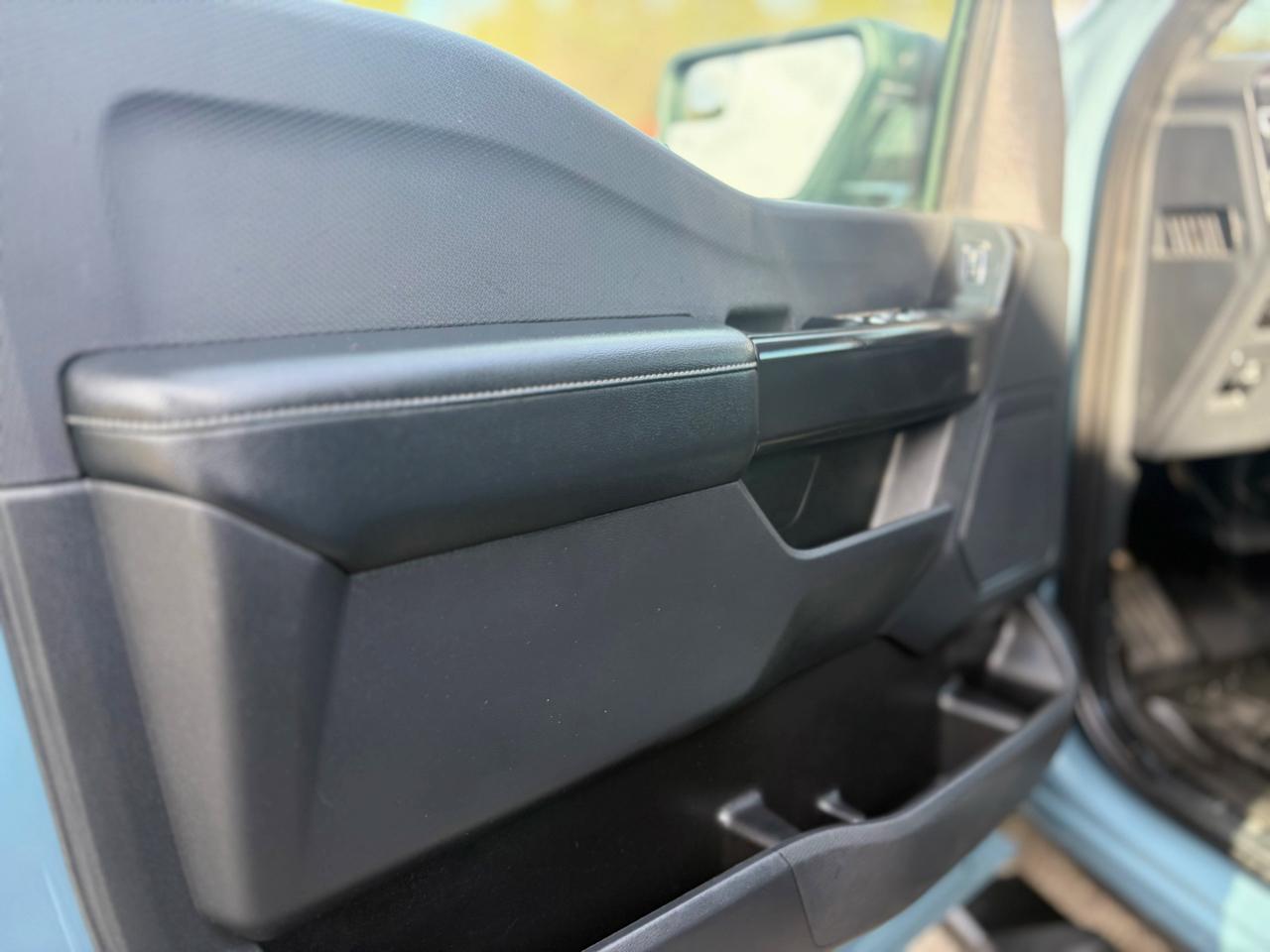 Ford F-150 XL SuperCrew 5.5-ft. Bed 2WD 2023