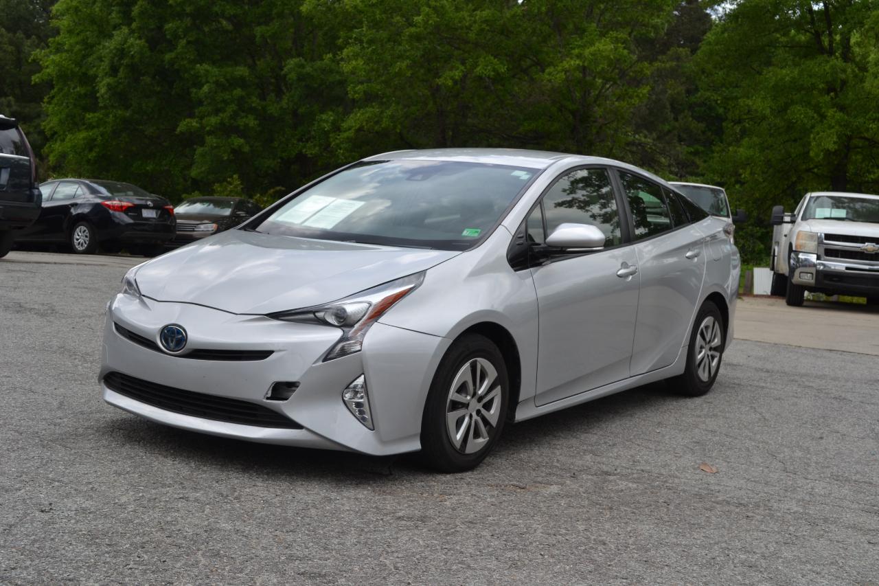 Toyota Prius Two Eco 2017