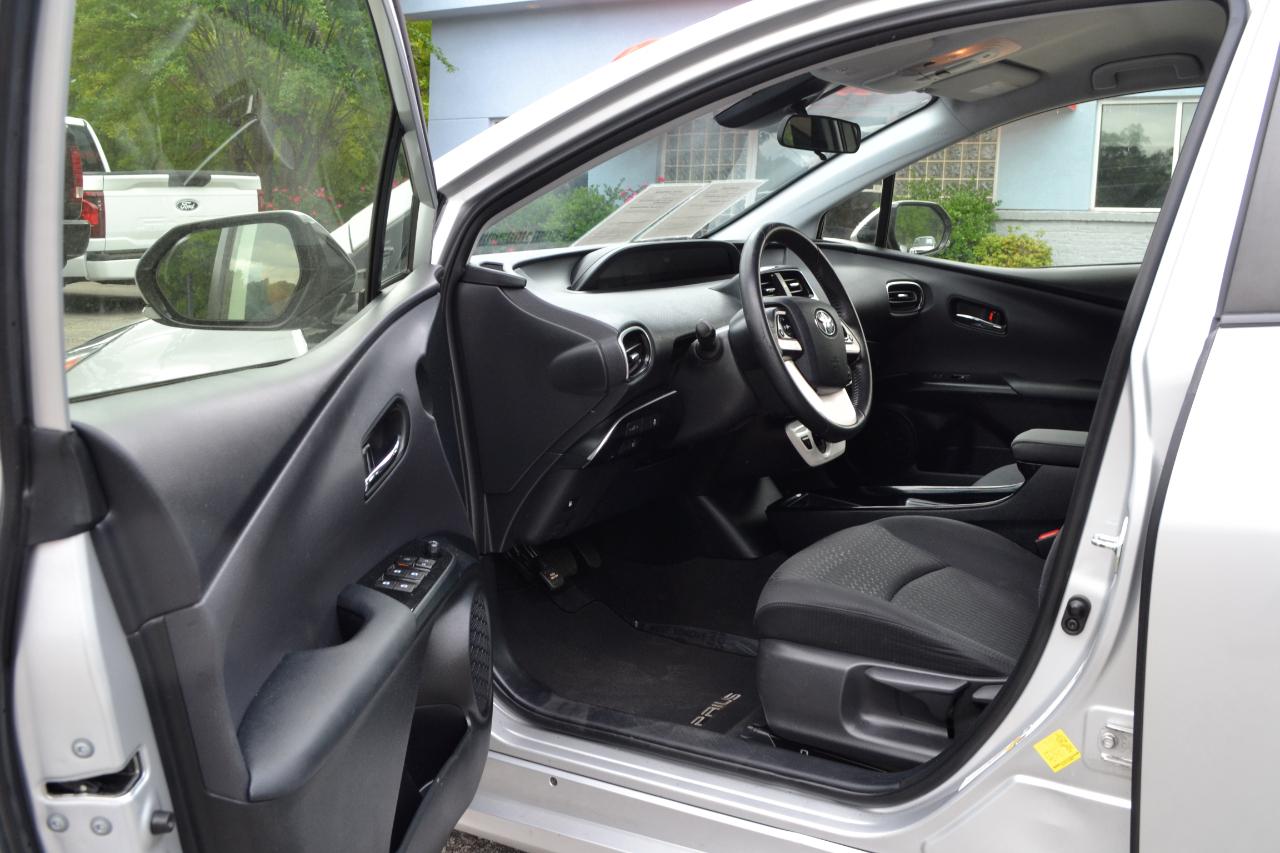 Toyota Prius Two Eco 2017