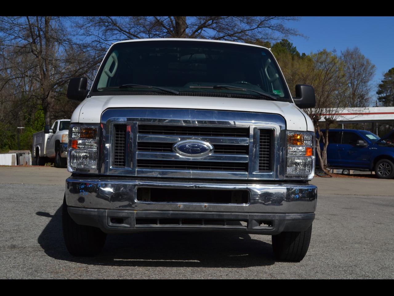 Ford Econoline E-150 2009