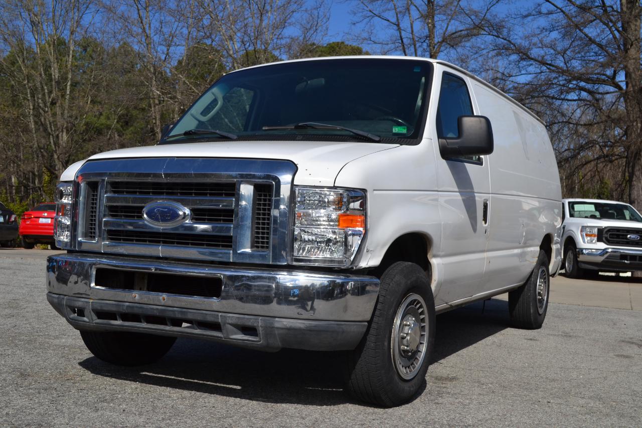 Ford Econoline E-150 2009
