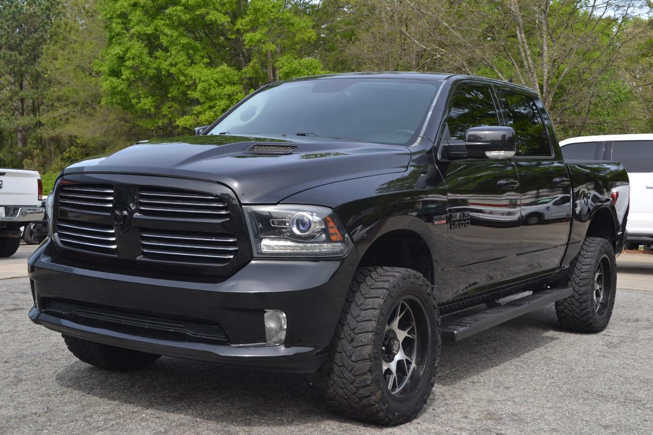 RAM 1500 Sport Crew Cab SWB 2WD 2016