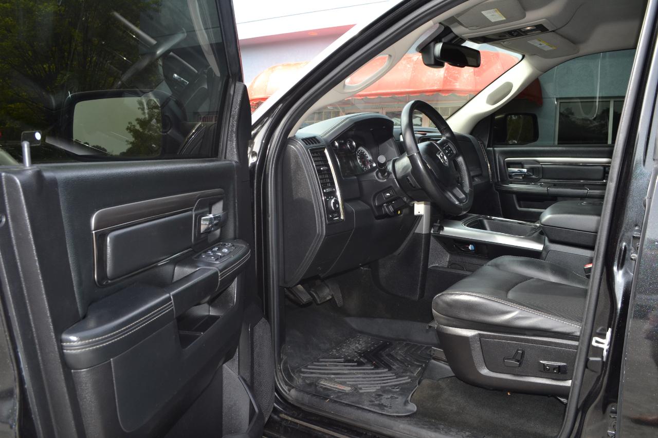 RAM 1500 Sport Crew Cab SWB 2WD 2016