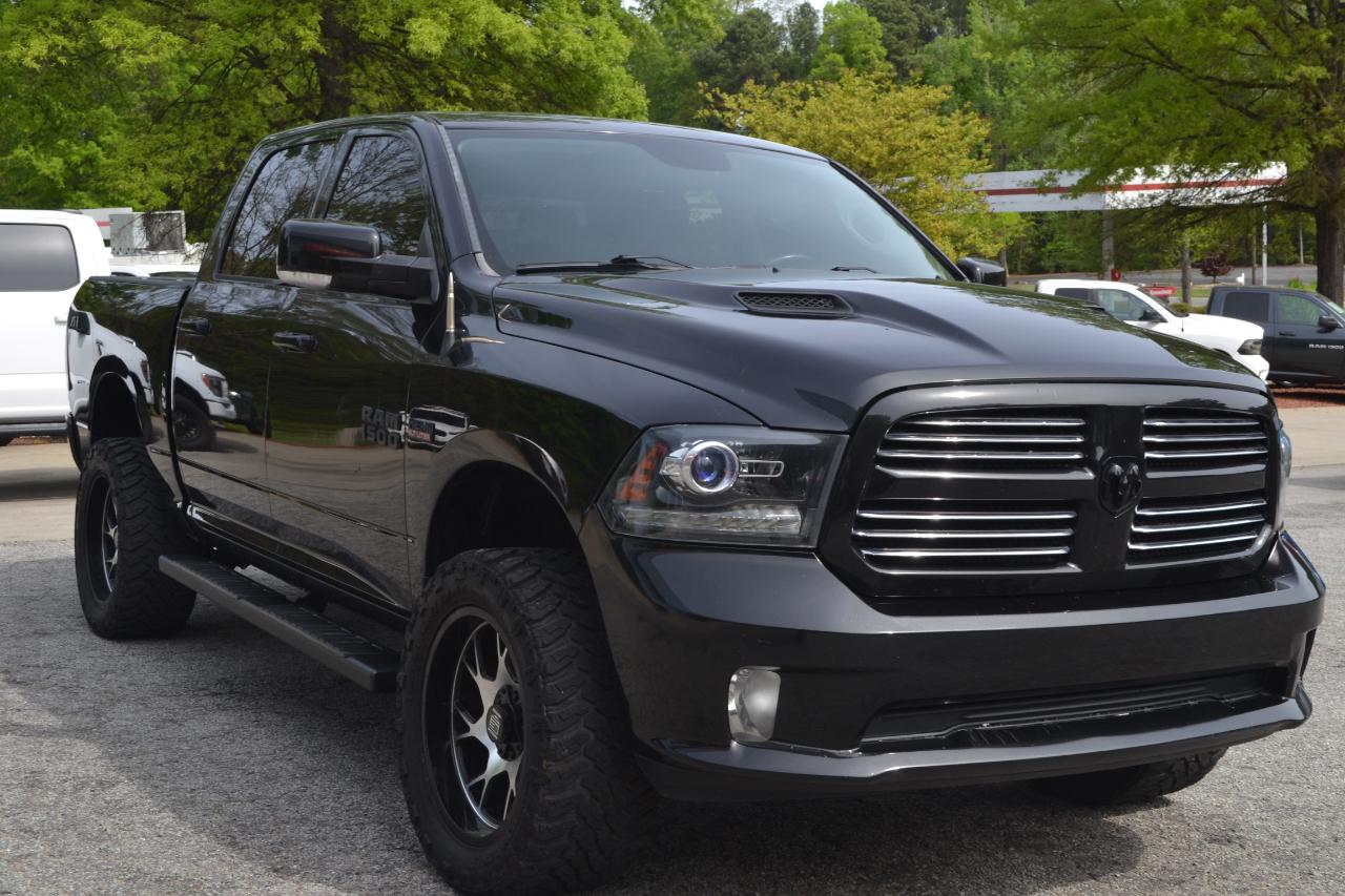 RAM 1500 Sport Crew Cab SWB 2WD 2016