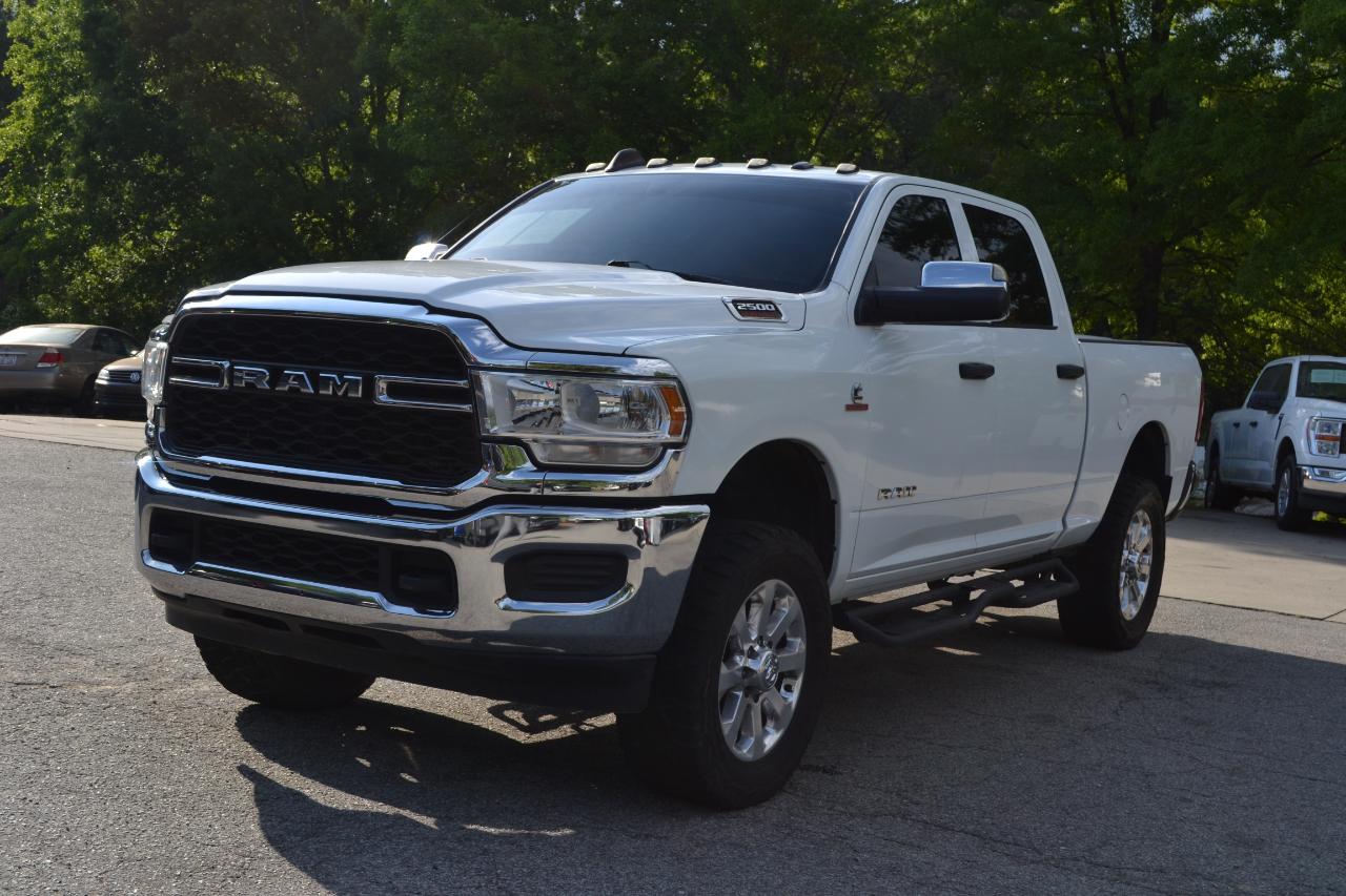 RAM 2500 Tradesman Crew Cab SWB 4WD 2022